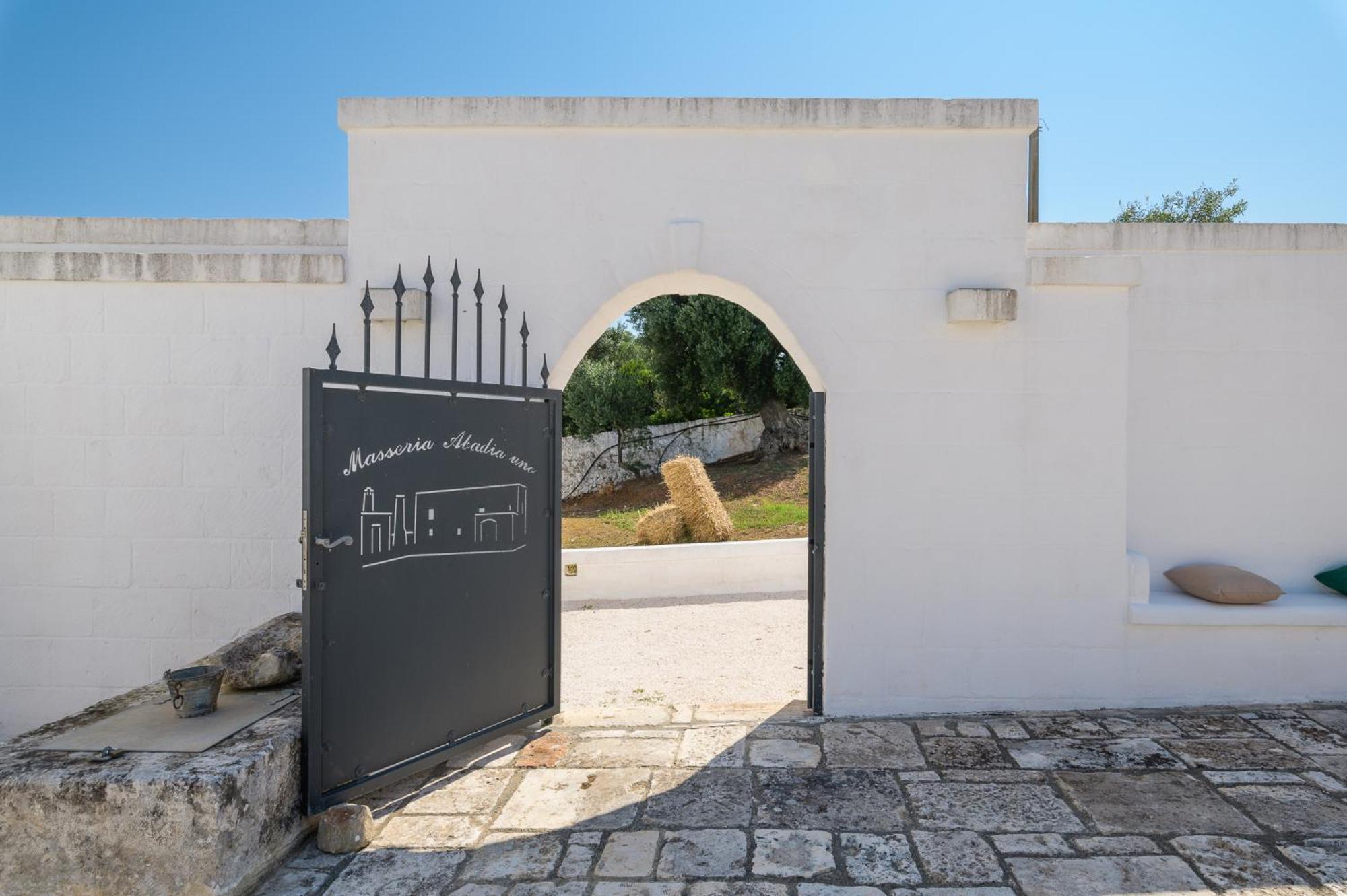 Masseria Abadia Uno Ostuni Buitenkant foto